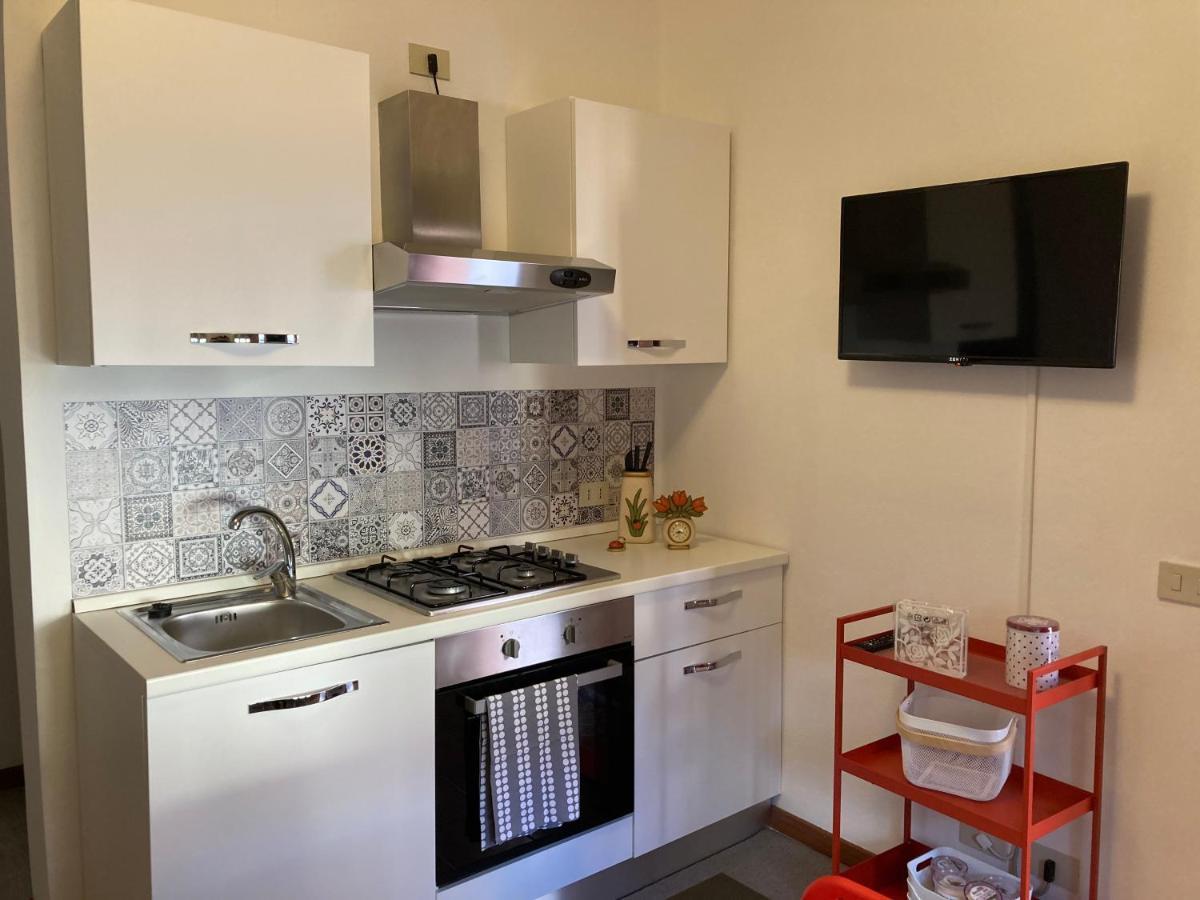 Casa Mirella Apartment โลเวเร ภายนอก รูปภาพ